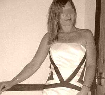 Femme cougar chaude sur Niort pour un plan cul