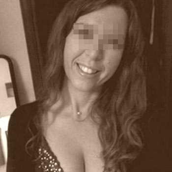 Belle femme mure veut se faire enculer sur Corbeil-Essonnes