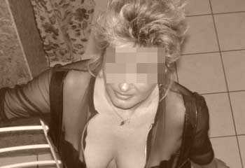 Femme cougar chaude sur Villeurbanne pour un plan cul