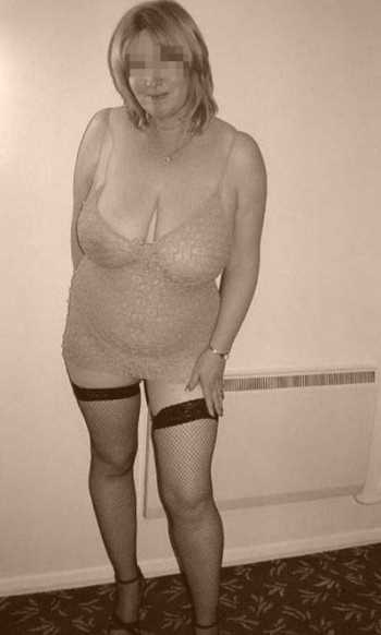 Je cherche un jeunot sur Poissy pour une rencontre hot