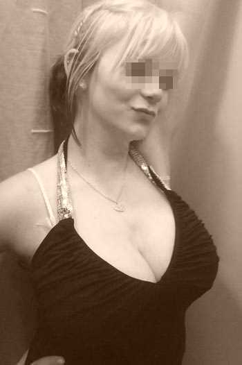 Femme cougar coquine à Alfortville pour un jeune imaginatif