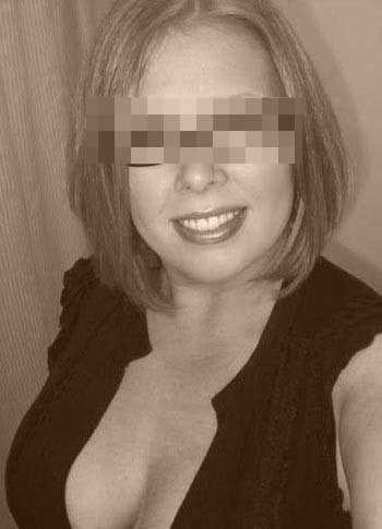 Femme cougar pour un jeune viril à Cholet